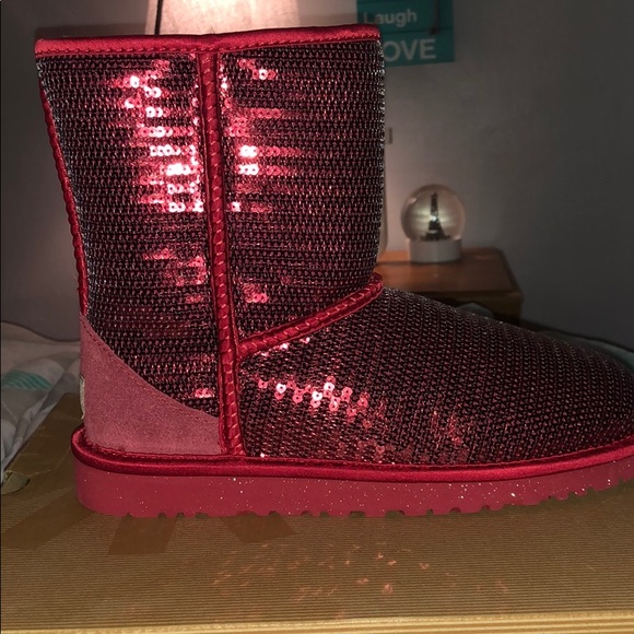 UGG Shoes - Classic short ugg boots(can compromise price)